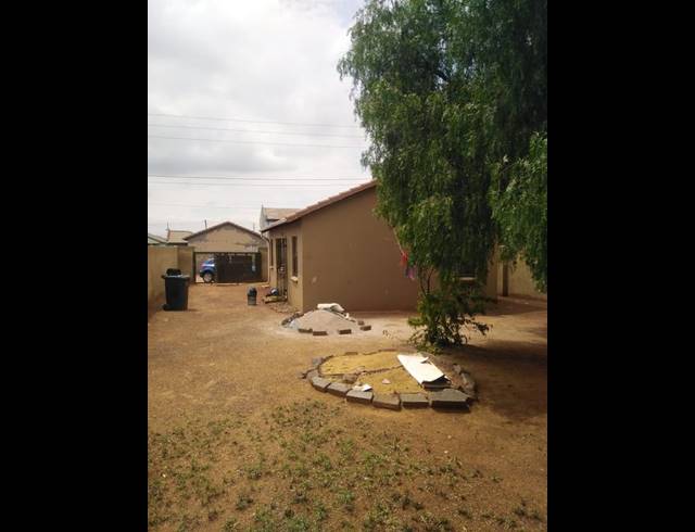 3 BEDROOM HOUSE FOR SALE IN PROTEA GLEN EXT